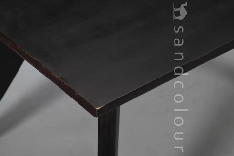Kole Charcoal Table -hover